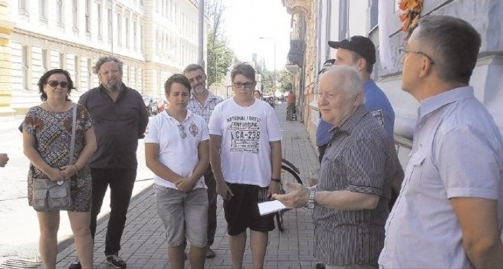 ucteni pamatky obetem komunismu.jpg